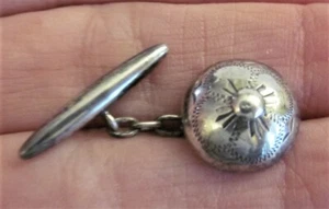 Antique VTG Victorian 830 Silver Cuff Collar Stud Button Etched Design 1/2" diam - Picture 1 of 5