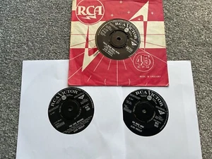 ELVIS PRESLEY 7" Records x3 You'll Never Walk Alone Big Boss Man Love Machine - Picture 1 of 13
