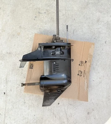 2000-07 Suzuki 25-30 Hp Outboard Lower Unit 20" 55100-89J01-0EP DF25 DF30 👍 - Image 1 of 4