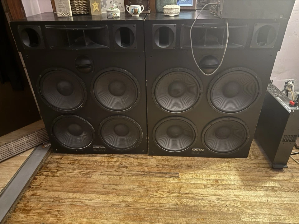 Kenwood Speakers MV-9D Pair Vintage 80s Wood Grain - Image 1 of 4