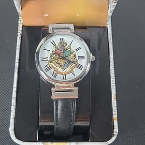 HARRY POTTER UHR NEU MIT BOX SCHWARZES BAND - Bild 1 von 4