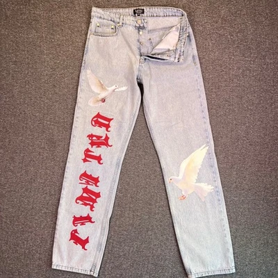 Boohoo MAN Jean Men 32L Light Wash Denim Graphic Dove Print Red Gothic Fits31x34 - Image 1 of 4