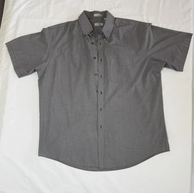 Men's Van Heusen Large Checked Casual Dress Shirt Short Sleeve Button Down - Image 1 of 4