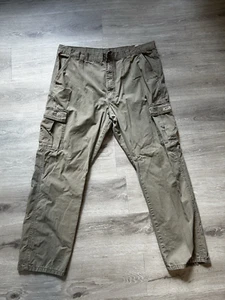 Wranglers Men's Relaxed Fit Cargo Pants Brown Size 40x31 Tech Pockets - Picture 1 of 5