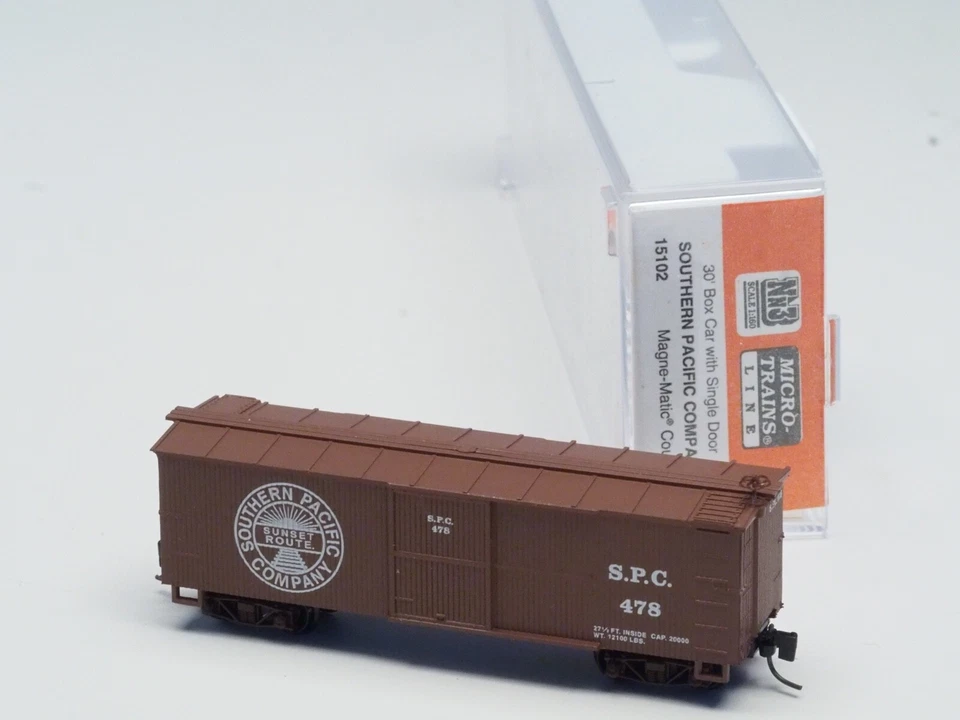 Micro-Trains Nn3 Narrow Gauge Scale  Southern Pacific Company 15102 - Image 1 of 2