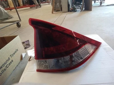Used Right Tail Light Assembly fits: 2013 Honda Insight Right Grade A - Image 1 of 3
