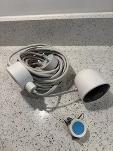 Google Nest Cam Outdoor Security WLAN kabelgebunden weiß Kamera 1080P NC2100ES A0033 - Bild 1 von 11