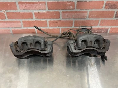 Pinzas de freno delanteras izquierda y derecha Mitsubishi 3000GT Stealth 91-99 tracción delantera Foto 1 de 4