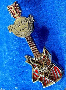 SURFERS PARADISE AUSTRALIA 3D HOLZMASERUNG GITARRENSERIE Hard Rock Cafe PIN LE - Bild 1 von 1