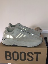 scarpe adidas yeezy 500 con glitter