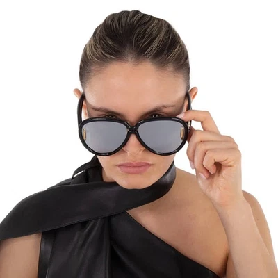 Gafas de sol unisex Loewe plateadas con espejo piloto LW40132I 01C 65 LW40132I 01C 65 Foto 1 de 4