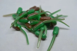 JASONS CRAPPIE STINGER 1.5" 30 PACK GRUBS CRAPPIE LURES JIGS        GRASS HOPPER - Picture 1 of 2
