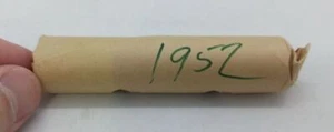 1952 Canadian Pennies (50 coins per roll) 1 Roll Lot P - Picture 1 of 3