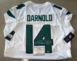 Sam Darnold Autographed New York Jets Jersey Fanatics Authentic #B236750 Holo - Picture 1 of 1