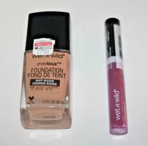 Wet N Wild Photo Focus Foundation 366C+ Lip Gloss 12949 Lot Of 2 sealed - Picture 1 of 2