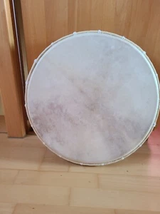 Sehr schöne und schlichte Schamanentrommel, ca. 50 cm im Durchmesser - Bild 1 von 3