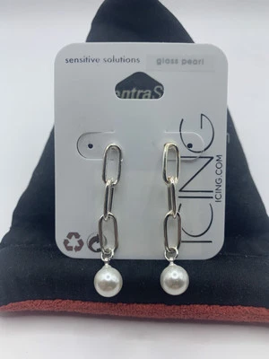 Lindos pendientes de perlas de vidrio glaseado Claire's, nuevas soluciones sensibles CL Foto 1 de 2