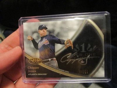 2020 TOPPS TIER ONE CHIPPER JONES TIER ONE TALENT AUTO #6/10 - READ - Image 1 of 4