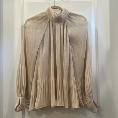 Blusa Banana Republic Sedosa Mangas Largas Abullonadas Cuello Alto Beige M Nueva con Etiquetas Foto 1 de 4