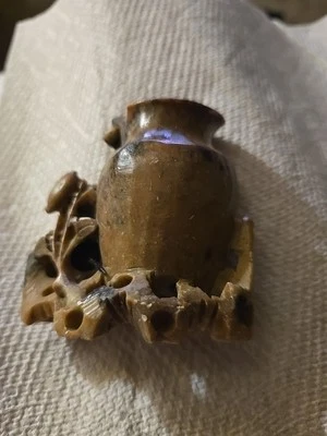 jadeite jug carving 4 inch x 4 inch - Image 1 of 4