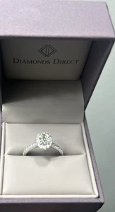 Engagement ring - Picture 1 of 9