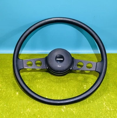 "Volante Mazda GLC RX7 2 radios OEM usado 15"" 77-85" Foto 1 de 4