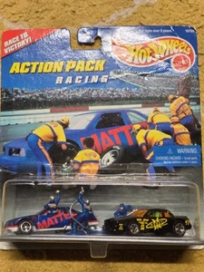 Hot Wheels 1997 Action Pack Racing: T-Bird Stocker, Buick Stocker, & Pit Crew - Picture 1 of 4