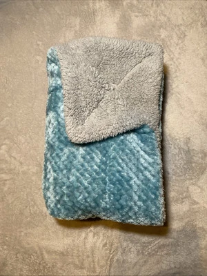Manta Bebé Sólida Azul Teal Textura Waffle Reversible Gris Sherpa Peluche Lovey Foto 1 de 4