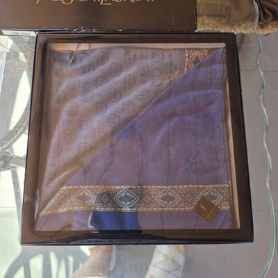 JUEGO YSL De PAÑUELO HOMBRE BOLSILLO CUADRADO AZUL Y GRIS Foto 1 de 4