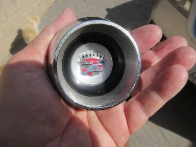 Cadillac Serie 62 Deville 1960 Volante Bocina Botón Tapa Central OEM DM Foto 1 de 4