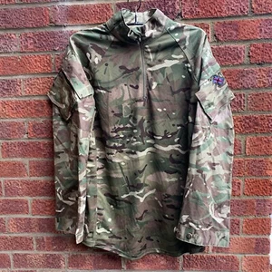Original britische Armee Überschussausgabe feuchtigkeitsableitend MTP tarnfarben UBACS Kampfshirt - Bild 1 von 14