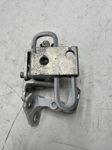 RH Rear Door Right Hinges White LA9B 99-05 VW Jetta Golf GTI Right Side - Picture 1 of 7