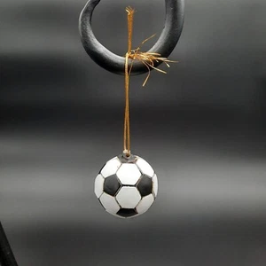 Adorno de balón de fútbol de cuero - Imagen 1 de 3