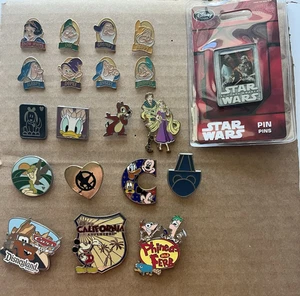 Große authentische Disney Trading Pin Lot 20 Hidden Mickey ~ Phineas Ferb ~ Zwerge - Bild 1 von 17