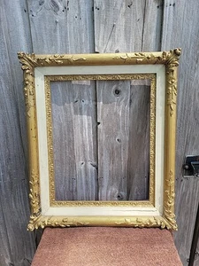 Vintage Ornate Corner frame fits 16x 20 painting,NEEDS RESTORATION - Picture 1 of 24