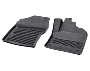 (NEW) JDM TOYOTA YARIS VITZ 130 RUBBER FLOOR MATS FRONT OEM - Picture 1 of 1