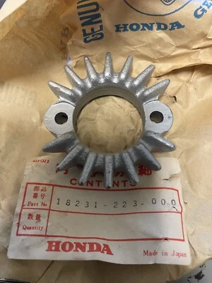 Brida de cuello de junta de tubo de escape Honda CB160 CL160 18231-223-000 NUEVO SW64B Foto 1 de 4