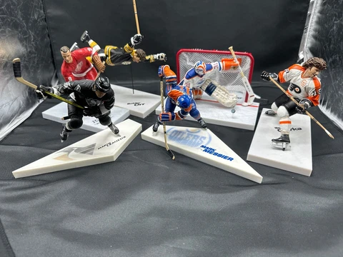 McFarlane NHL Hockey HOF Sports Figures Pick from:  Orr Howe Messier Clarke Fuhr Cover