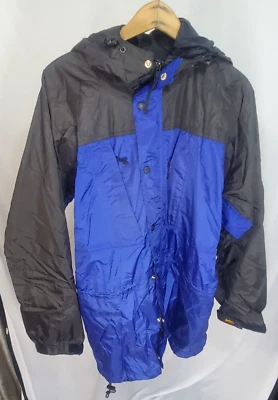 Chaqueta impermeable REI para hombre talla Sm Gore-Tex azul/negro ventilada con capucha con visera Foto 1 de 4