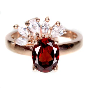 925 Anello Argento Sterling Ovale Mozambico Granato 9x7mm Gemma Gioielli Size 7 - Foto 1 di 9