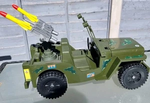Vintage Action Man Cherilea Jeep Raketenwerfer Scheinwerfer VAM - Bild 1 von 14