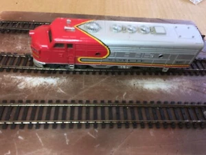Bachmann Santa Fe Diesel Locomotive 307 PARTS HO Scale Trains - Picture 1 of 5