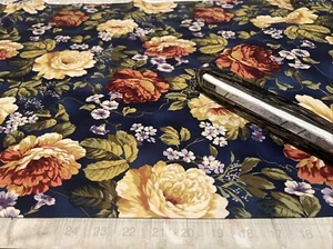 Bloom by Timeless Treasures * C3192 - Navy * NUOVO * COTONE * BTY * stampa floreale - Foto 1 di 1