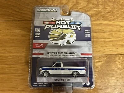 Greenlight 1/64 Hot Pursuit Boston Police Department 1995 Ford F-250 Truck F250 - Image 1 of 4