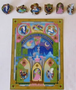 Disney Karte Wo Magie zeitlos ist Hintergrund & 6 Pin Set Alice Kröte Merlin + - Bild 1 von 3