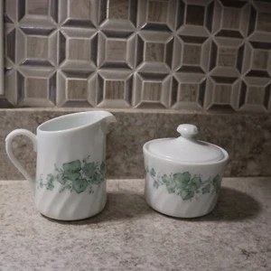 Corelle Corning Callaway Ivy Swirl Creamer & Sugar Set With Lid - Picture 1 of 6