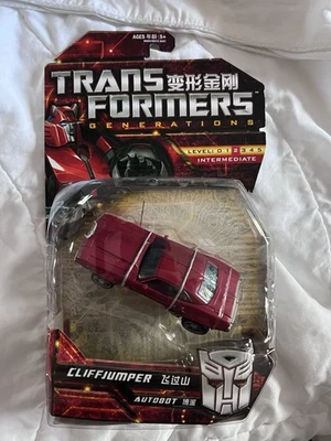 Transformers Generations Autobot Cliffjumper *NEW* Hasbro 2011 - Image 1 of 4