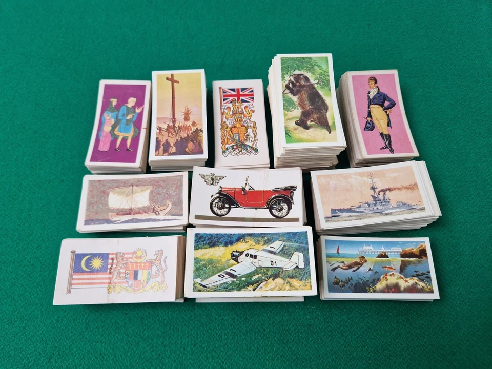 Job Lot Bundle of 982 Brooke Bond Tea Cards - Image 1 of 2