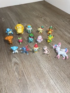 Mini Figuras Pokemon WCT Lote Varios de 15 Años Varían - Imagen 1 de 5