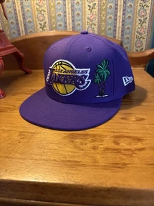 NBA Los Angeles Lakers Palm Tree Patch New Era 7 1/2 Hat NWOT MINT - Picture 1 of 3